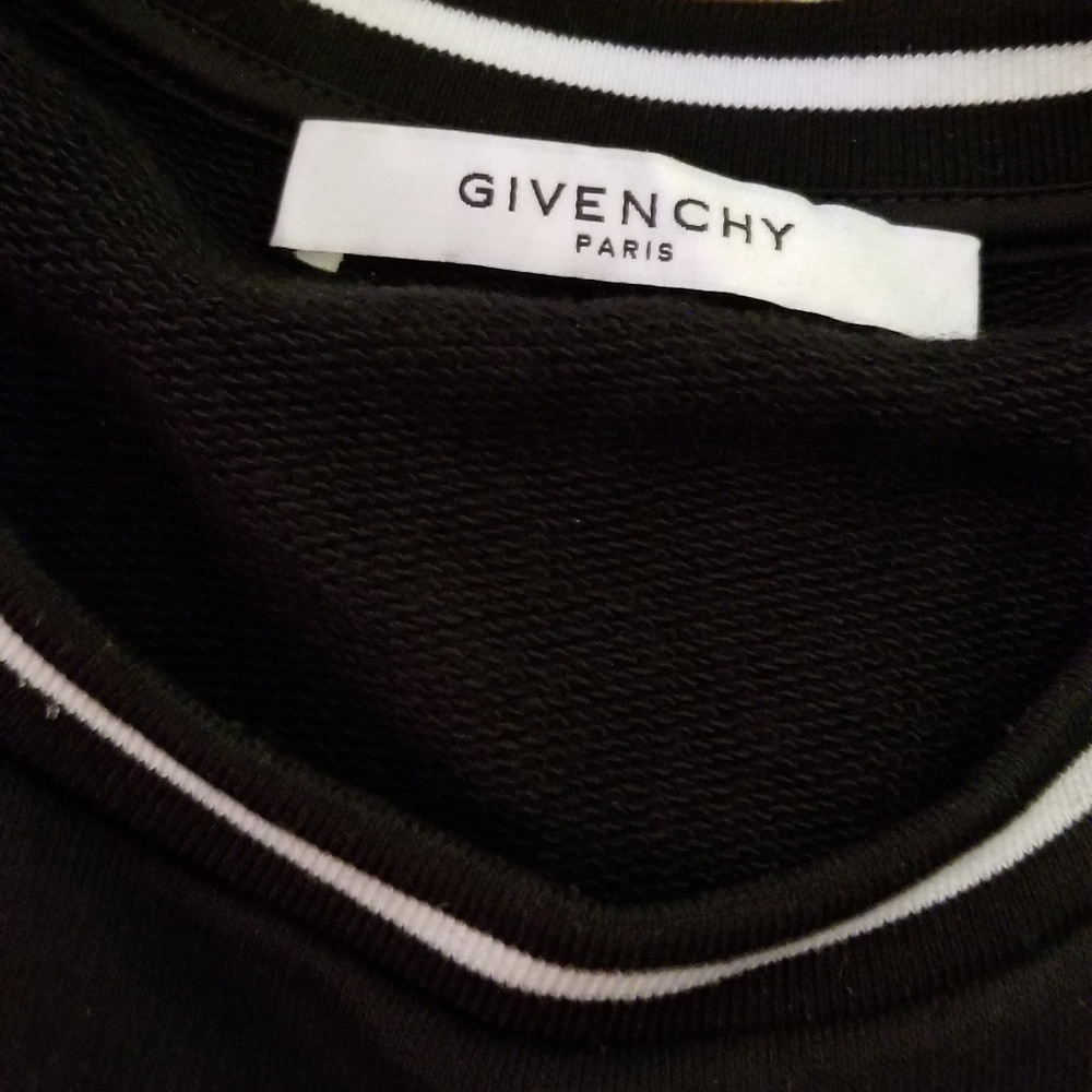 Givenchy sweater - Picture 2 of 2